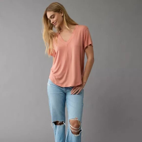NWT American Eagle Soft & Sexy Oversized Rose Pink V-Neck Tee Shirt - Picture 1 of 9